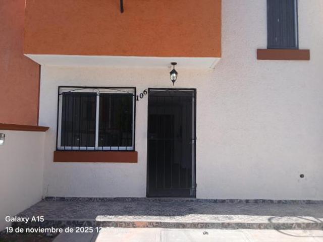 Casa en condominio en Real Toledo Fase 4