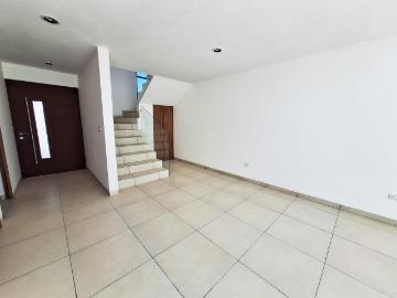 Casa en renta en Mexicaltzingo México - Jardín