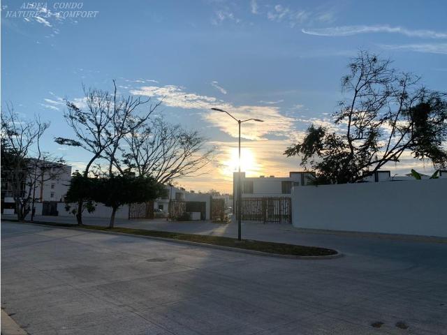 Casa en condominio en RENTA, 2 niveles, Bahia de Banderas