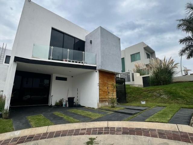 Casa en condominio en renta Coto Sienna Capital Norte, Avenida Paseo De La Cantera, Nuevo México, Jalisco, México