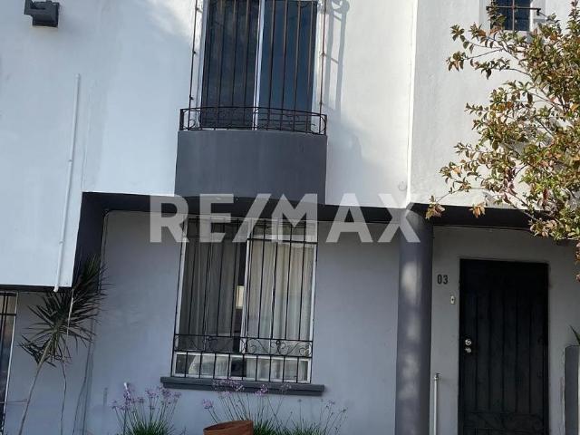 CASA EN CONDOMINIO EN RENTA – Colinas de California