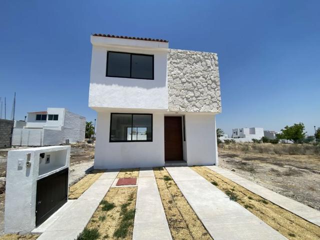 Casa en condominio en renta Condominio Jardines, Boulevard Del Fresno, Ciudad Maderas, Querétaro, México