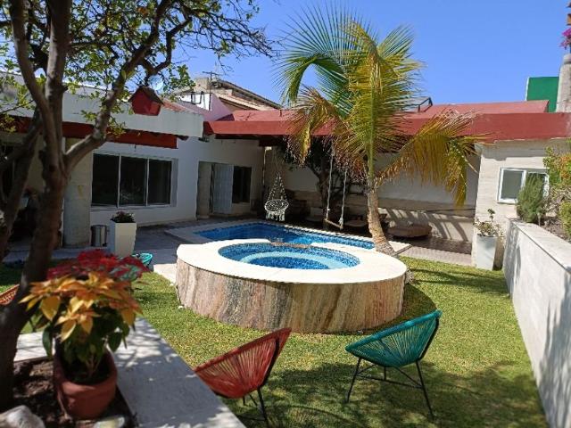 Casa en condominio en renta Condominio Las Colinas De Santa Fé, Cerrada Del Castillo, Fraccionamiento De Santa Fé, Morelos, México