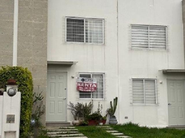 Casa en condominio en renta Calle Granito 400, Fraccionamiento Los Encinos, Los Encinos, Querétaro, México