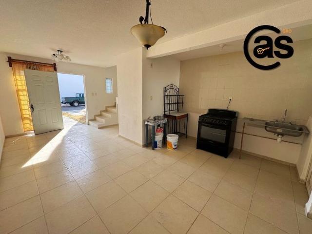 Casa en condominio en renta Calle J. Francisco Durán, El Romerillal, Delegación Félix Osores, Santiago De Querétaro, Municipio De Querétaro, Querétaro, 76118, México