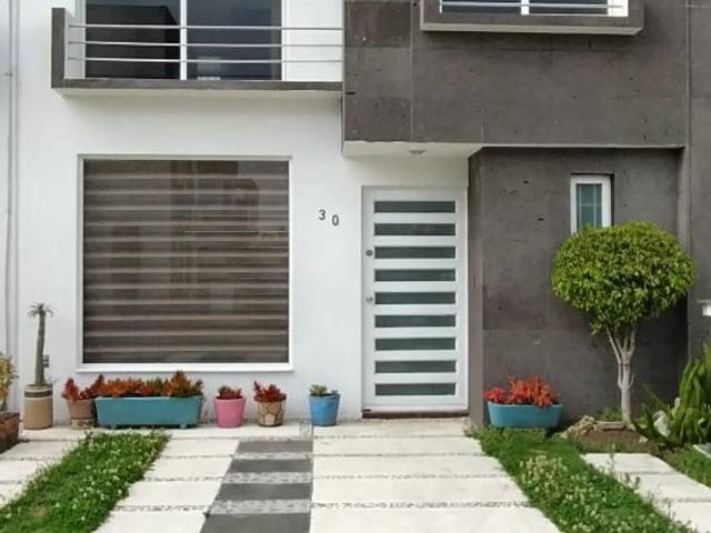 Casa en condominio en renta Calle Prolongación Paseo Totoltepec, Delegación Santa María Totoltepec, Crespa Floresta, Estado De México, México