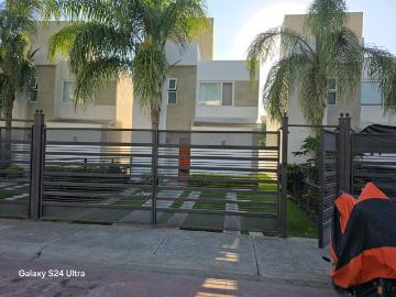 Casa en condominio en renta Camino De Las Rocas, Real De Oaxtepec, Oaxtepec, Morelos, México