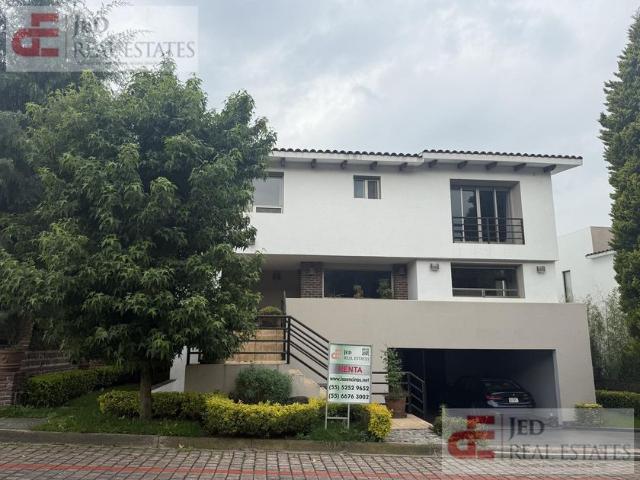 Casa en condominio en renta Club De Golf Los Encinos, Lerma