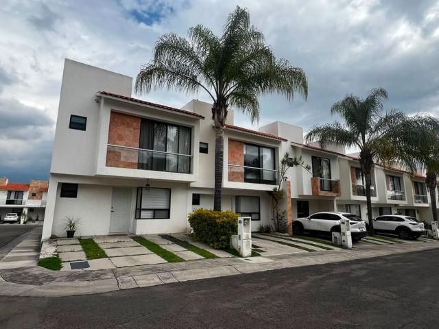 Casa en condominio en renta Av Mirador De Amealco, El Mirador, Querétaro, México