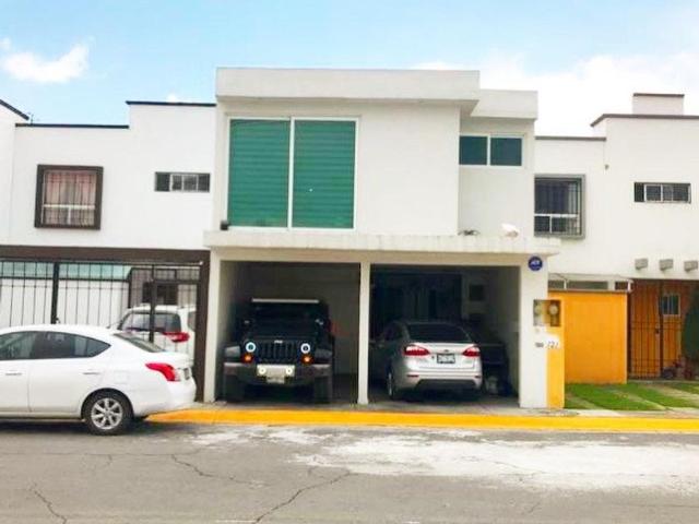 Casa en condominio en renta Bosques De Cantabria, Toluca