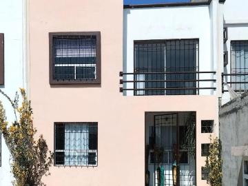 Casa en condominio en renta Bosques De Cantabria, Toluca