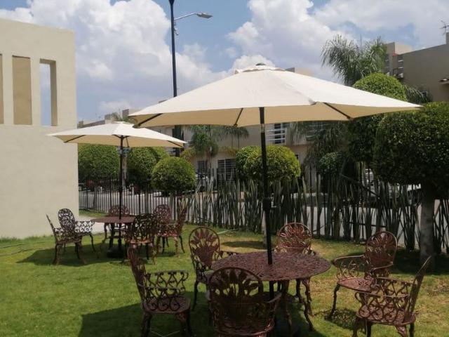 Casa en condominio en renta Blvd. Hacienda La Gloria 2401, Santiago De Querétaro, Querétaro, México