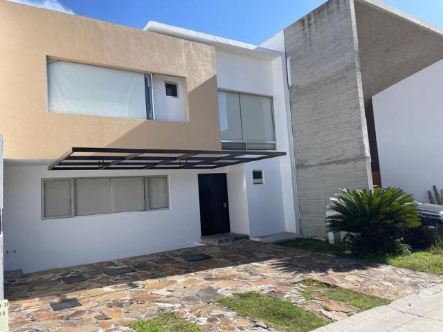 Casa en condominio en renta Blank Haus Coto Club, Sendero De Paz, Milenio Iii, Rinconada Del Pedregal, Querétaro, México
