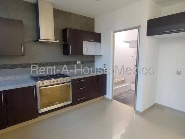 Casa en condominio en renta Dolce Terra, Avenida Santa Rosa, Valle De Juriquilla, Juriquilla, Querétaro, México
