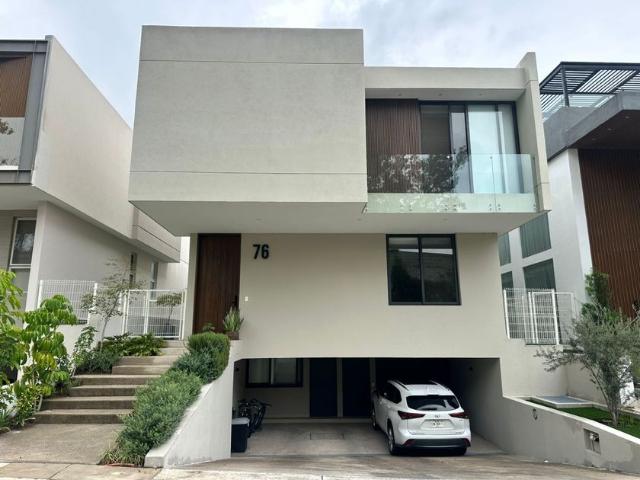 Casa en condominio en renta Entrelomas Residencial, Zapopan, Jalisco, México