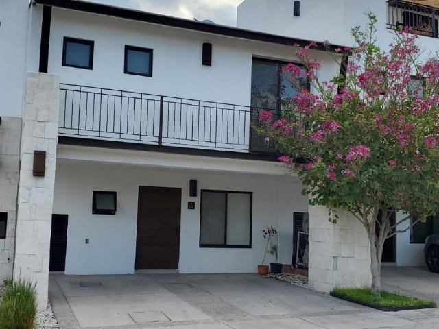 Casa en condominio en renta en El Refugio