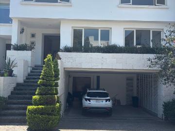 Casa en Condominio en renta en Lomas de las Palmas muy cerca de Interlomas