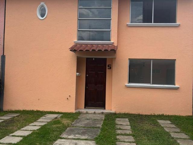 Casa en condominio en renta Ejido Santa Cruz Azcapotzaltongo, Toluca