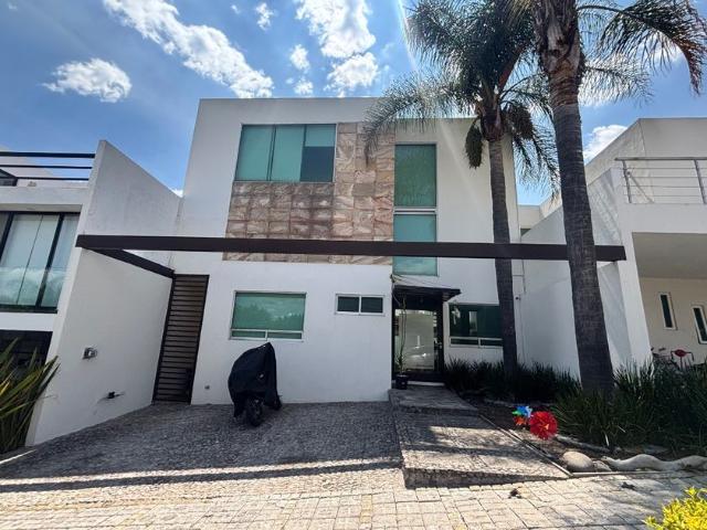 Casa en condominio en renta Fraccionamiento Lomas De Angelópolis, San Andrés Cholula