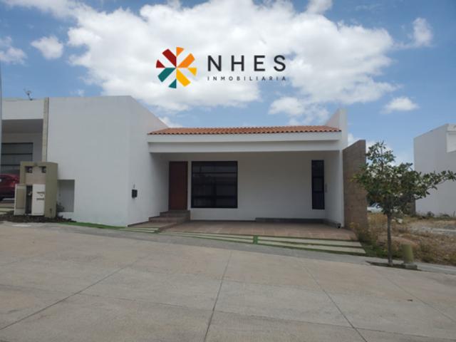 Casa en condominio en renta Lomas Del Pedregal, San Luis Potosí, San Luis Potosí
