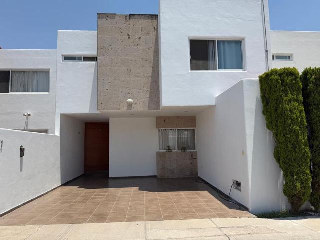 Casa en condominio en renta La Querencia, Pocitos, Aguascalientes, México
