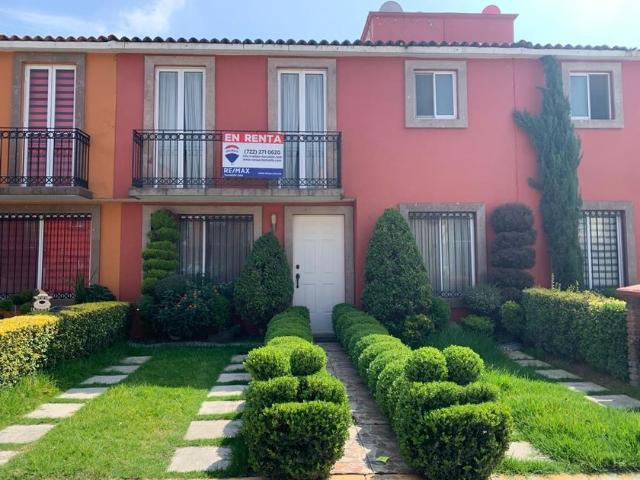 Casa en condominio en renta San Mateo Otzacatipan, Toluca