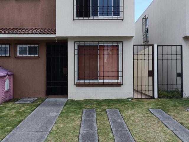 Casa en condominio en renta San Mateo Otzacatipan, Toluca