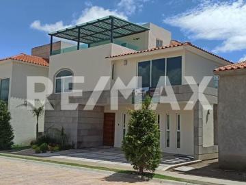 Casa en condominio en renta Santa María De Las Rosas, Toluca