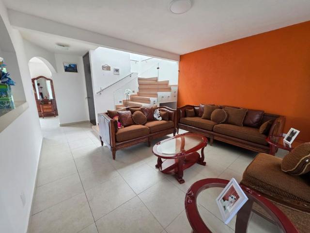 Casa en condominio en renta Santa María Magdalena Ocotitlán, Estado De México, México