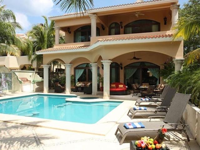 Casa en condominio en renta Supermanzana 64, Cancún