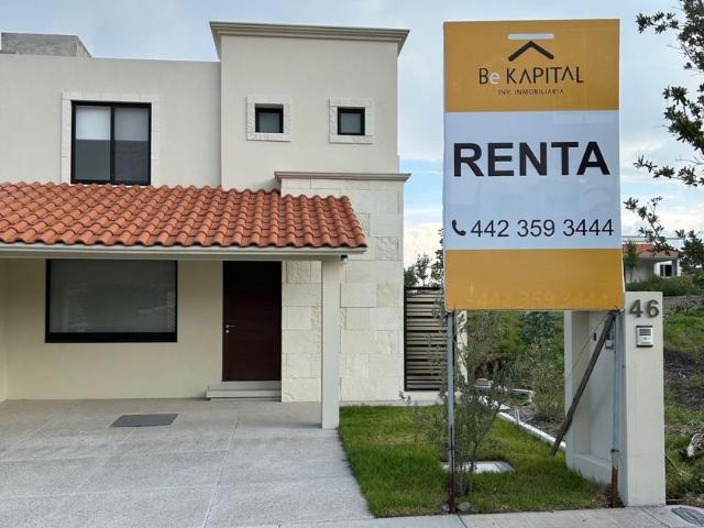 Casa en condominio en renta Paseo Centenario Del Ejército Mexicano, Querétaro, México