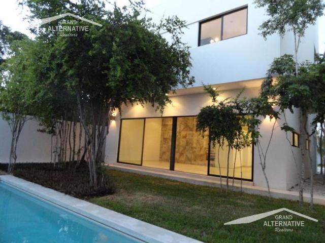 Casa en condominio en renta Residencial Cumbres, Cancún