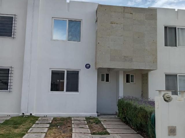 Casa en condominio en renta Residencial Tres Cantos Querétaro, Santiago De Querétaro, Querétaro, México