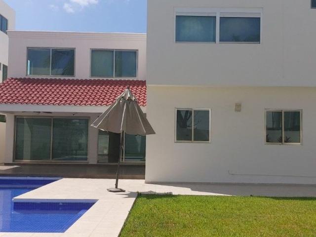 Casa en condominio en renta Residencial Villa Magna, Boulevard Luis Donaldo Colosio, Cancún, Quintana Roo, México