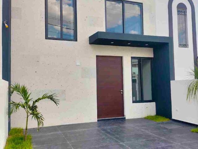 Casa en condominio en renta Villa Imperial, Quinta Las Villas, Irapuato, Guanajuato, México