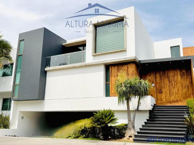 Casa en condominio en renta Villa Verona, Avenida Verona, San Juan De Ocotán, Zapopan, Jalisco, México