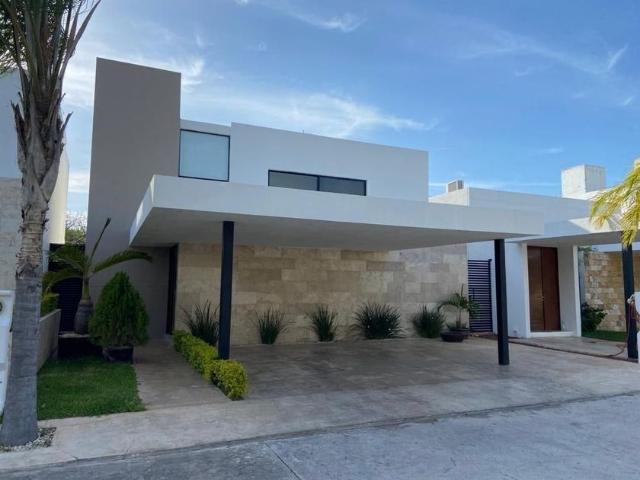 Casa en condominio en renta X Canatún, Mérida, Yucatán, Mex