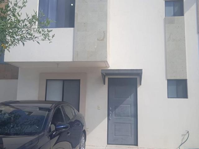 Casa en condominio en Rincones el Marqu?s