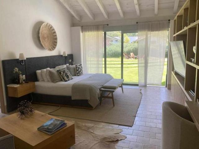 CASA EN CONDOMINIO EN VALLE DE BRAVO VENTA O RENTA