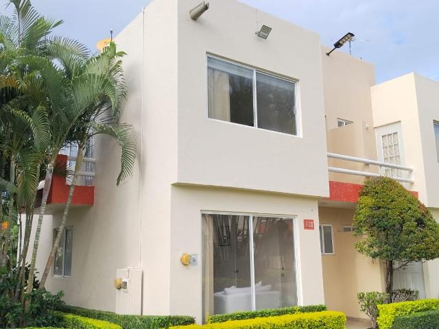 Casa en condominio en VENTA 3 habitaciones, 2 ba?os completos, 1 estacionamiento