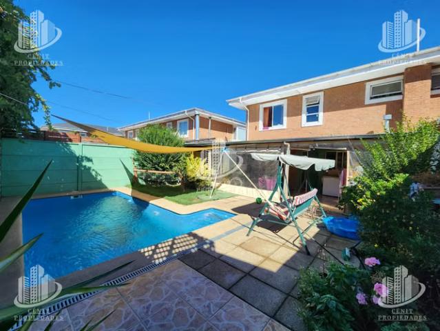 Venta de casa en condominio, 5 min de plaza de armas | 3 dormitorios por 160000. 00 en Talca