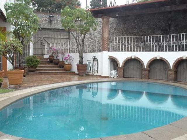 Bungalow en condominio en venta, colonia Delicias, a minutos de centros comerciales