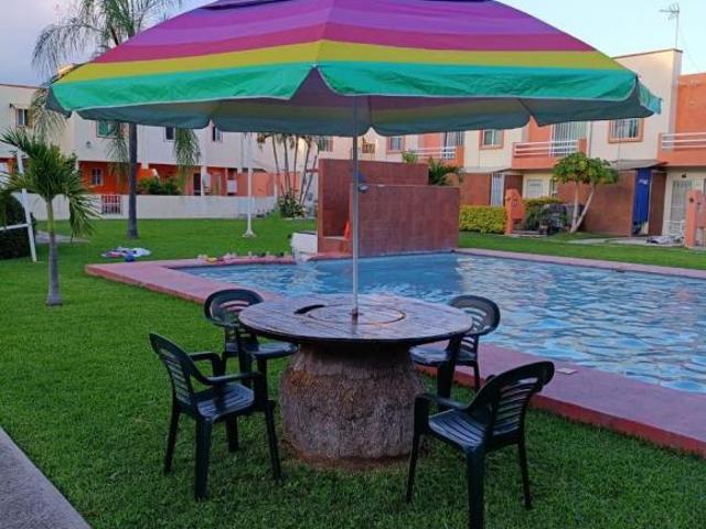 Casa en condominio en venta con amenidades vigilancia 24/7