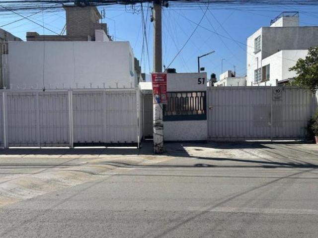 CASA EN CONDOMINIO EN VENTA CON VIGILANCIA