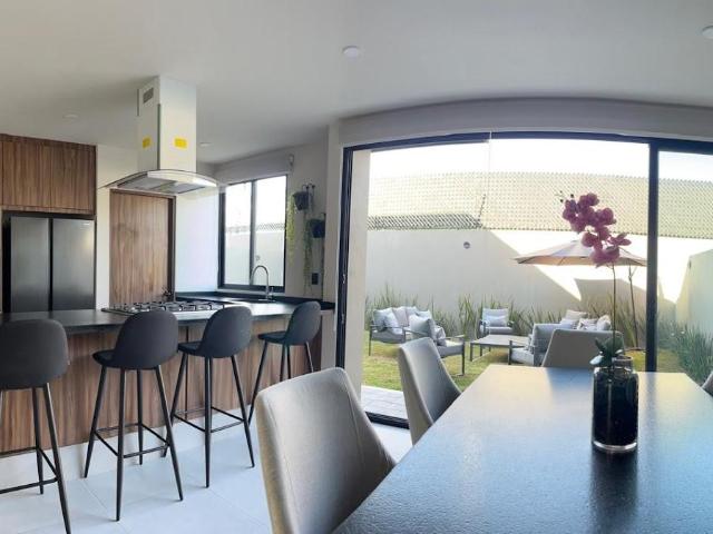 Casa en condominio en Venta a 5 minutos de Av. Estado de M?xico, Metepec