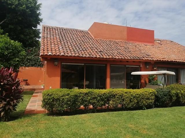 Casa En Condominio En Venta, Alberca Amplia, Palapa, Solamente 6 Casas, En Pedregal De Las Fuentes