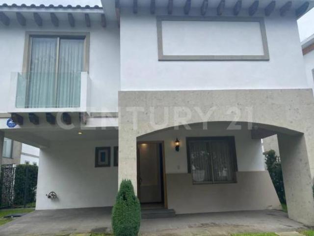 Casa en Condominio en Venta en Condado del Valle, Metepec, Estado de México