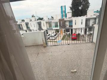 Casa en condominio en venta en Álamo