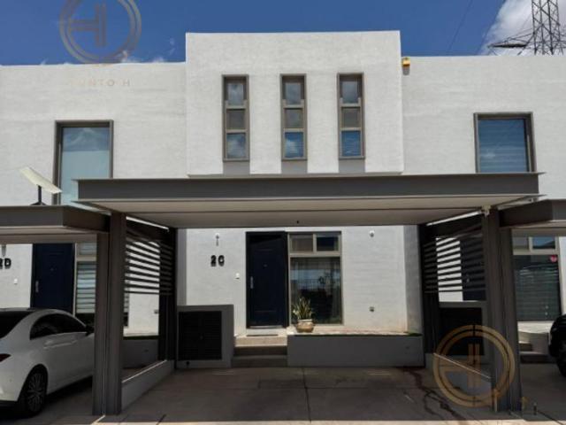 Casa en condominio en Venta en Basalto Residencial a 20 min. de Galer?as Mall Sonora