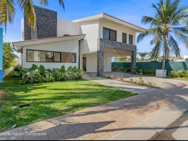 Casa En Condominio en venta en Ejido Nuevo Vallarta 4 Rec?maras